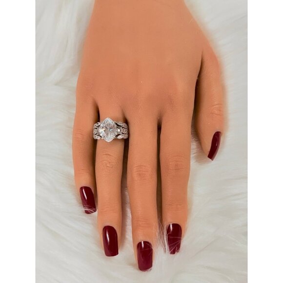 Shiny Cubic Zirconia 925 Silver Ring - Picture 8 of 9